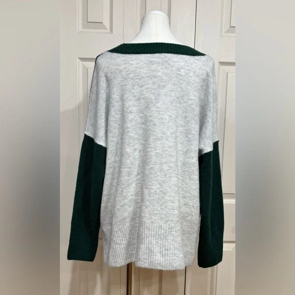 VINCE CAMUTO Forest Green V-Neck Sweater, side vents, boxy boyfriend EUC - Picture 5 of 13